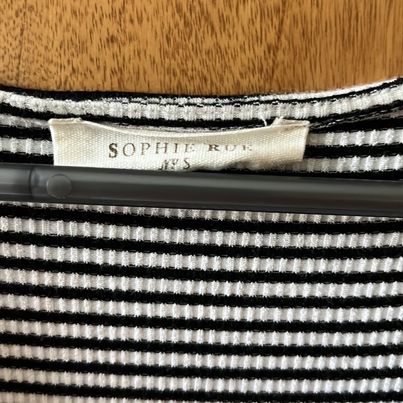 Striped Tank - Picture 3 of 4